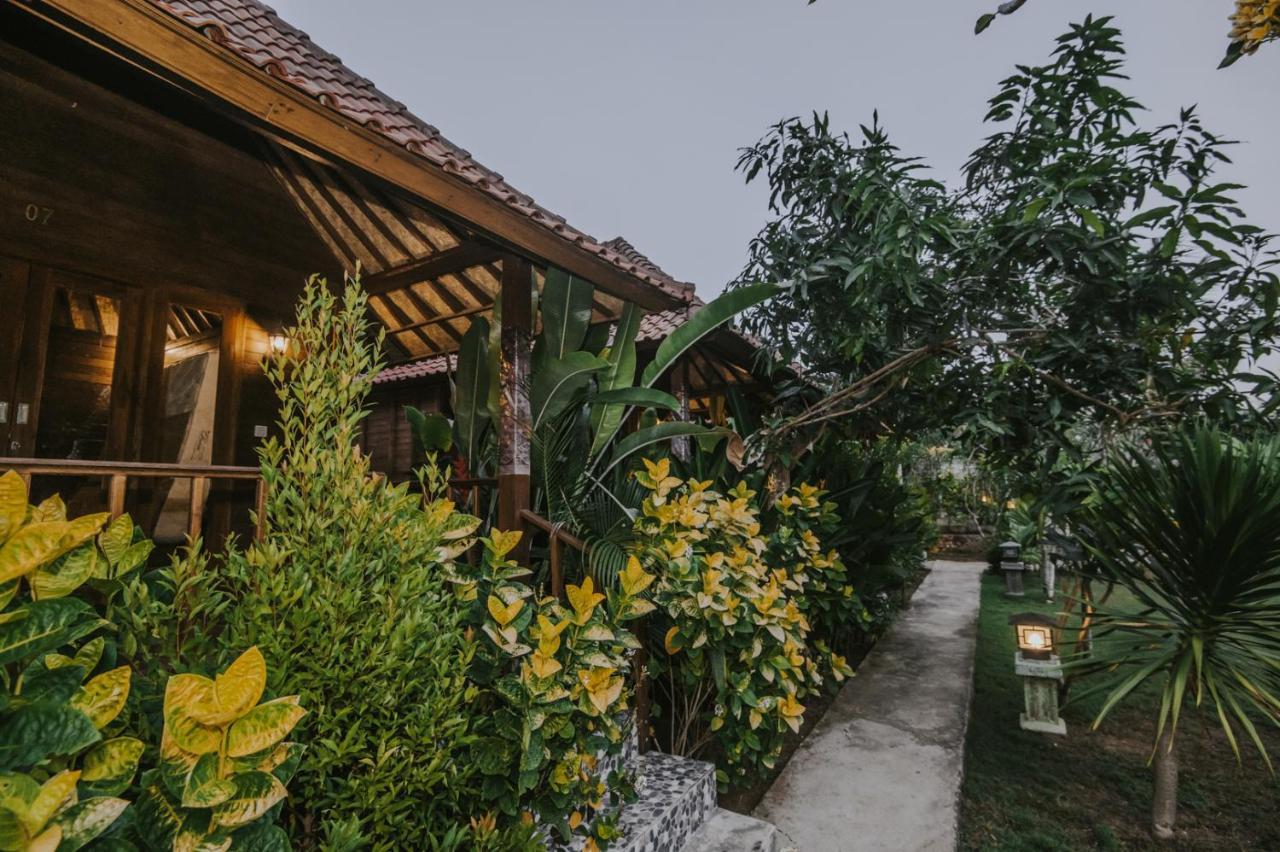 Apartamento Nerima Hut Lembongan Exterior foto
