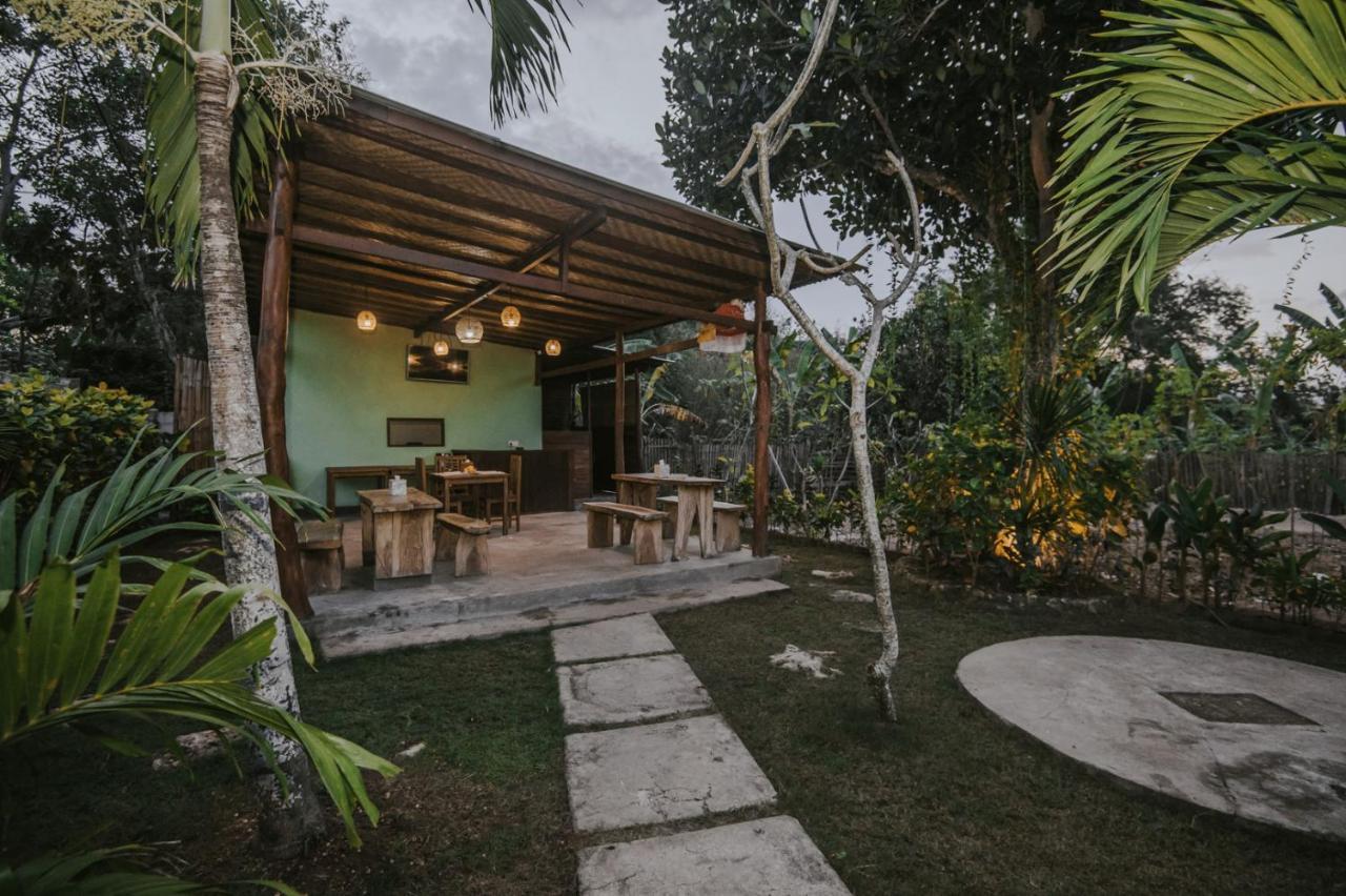 Apartamento Nerima Hut Lembongan Exterior foto